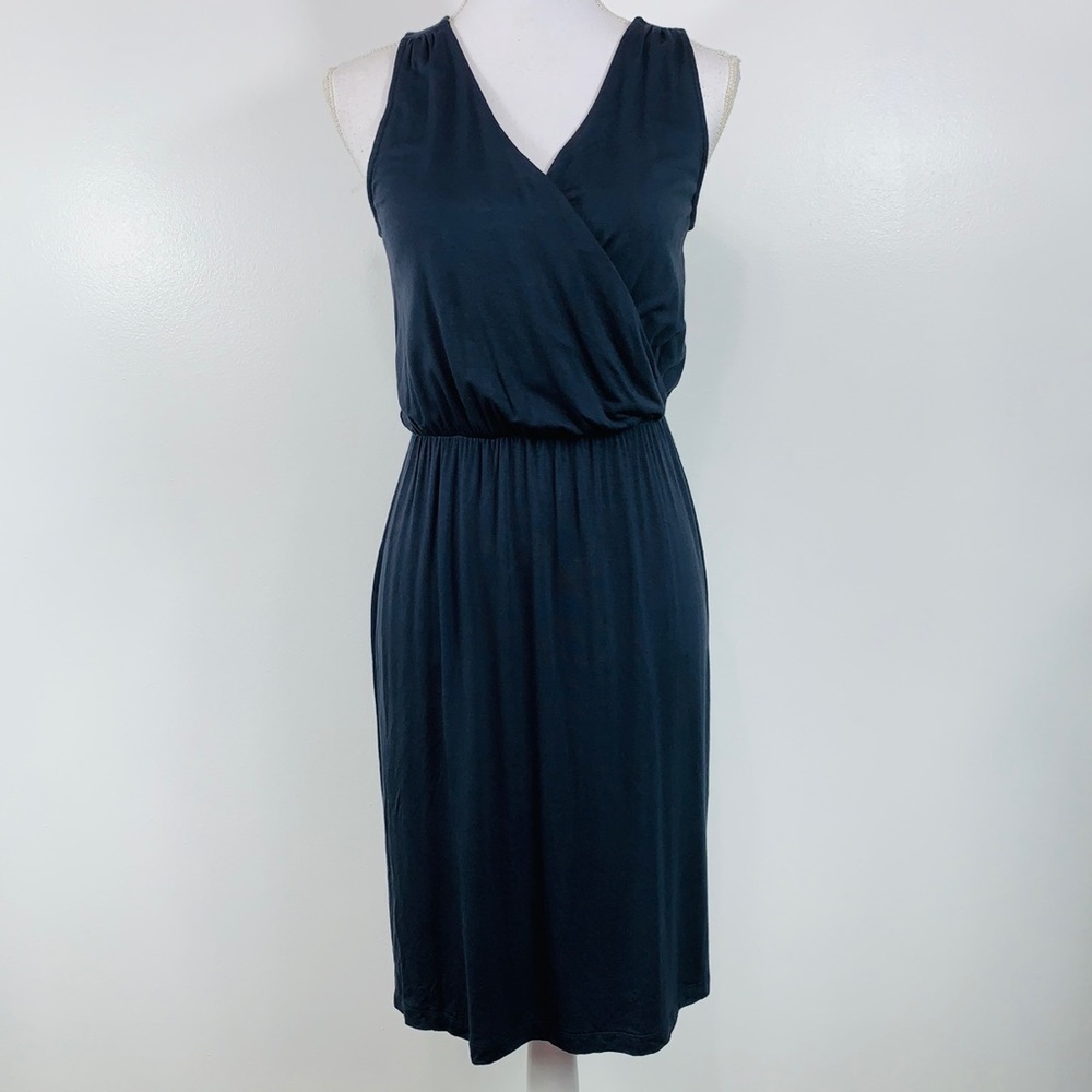 Elegant Black Sleeveless Dress